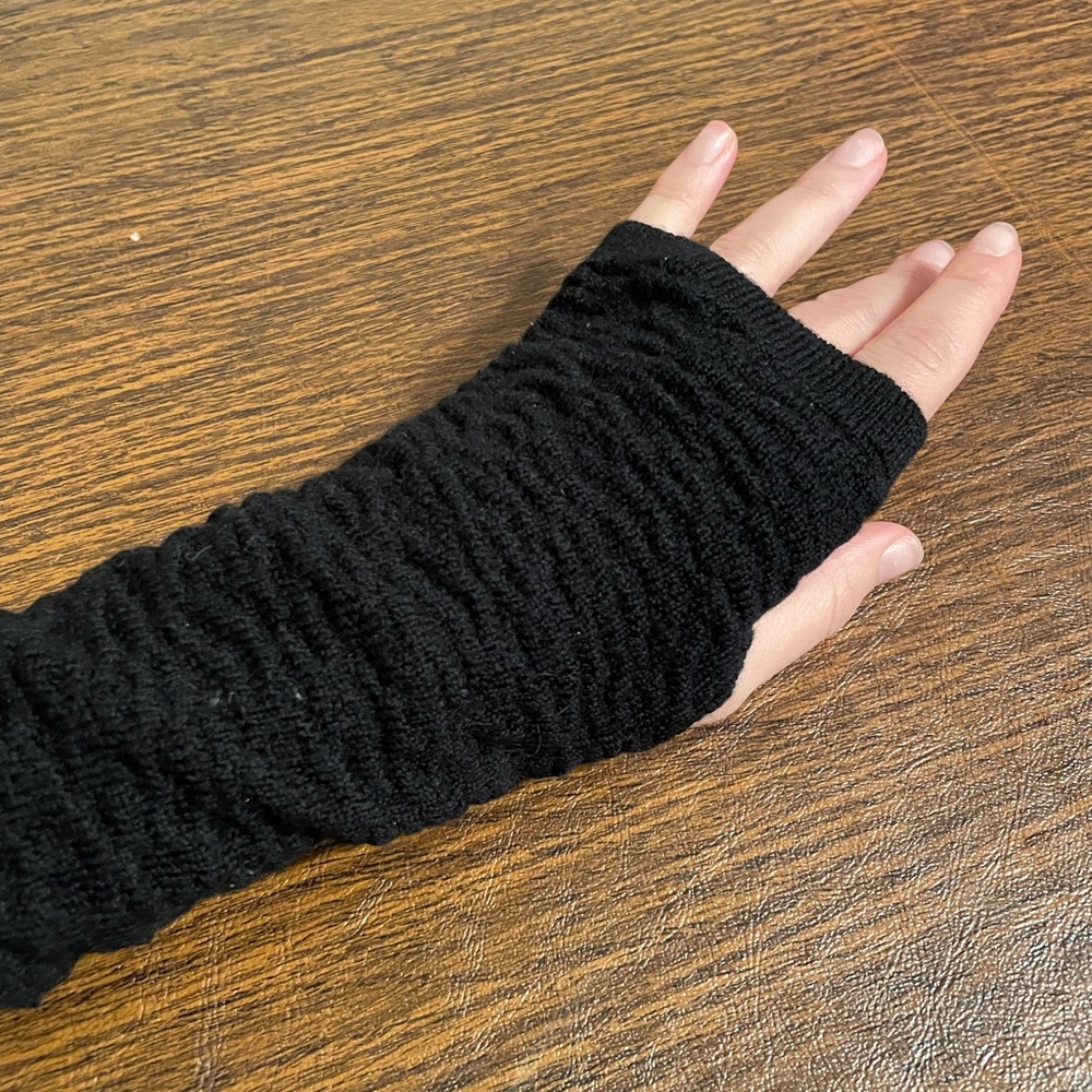 NWT Eileen Fisher glovelettes - one size